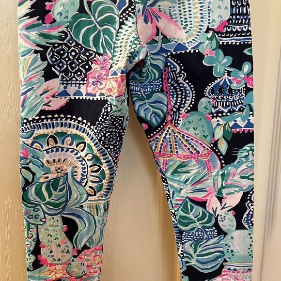Lilly Pulitzer Maia Leggings Pants Lookin Sharp Pull On Girls Size Medium 8-10 - Picture 9 of 11